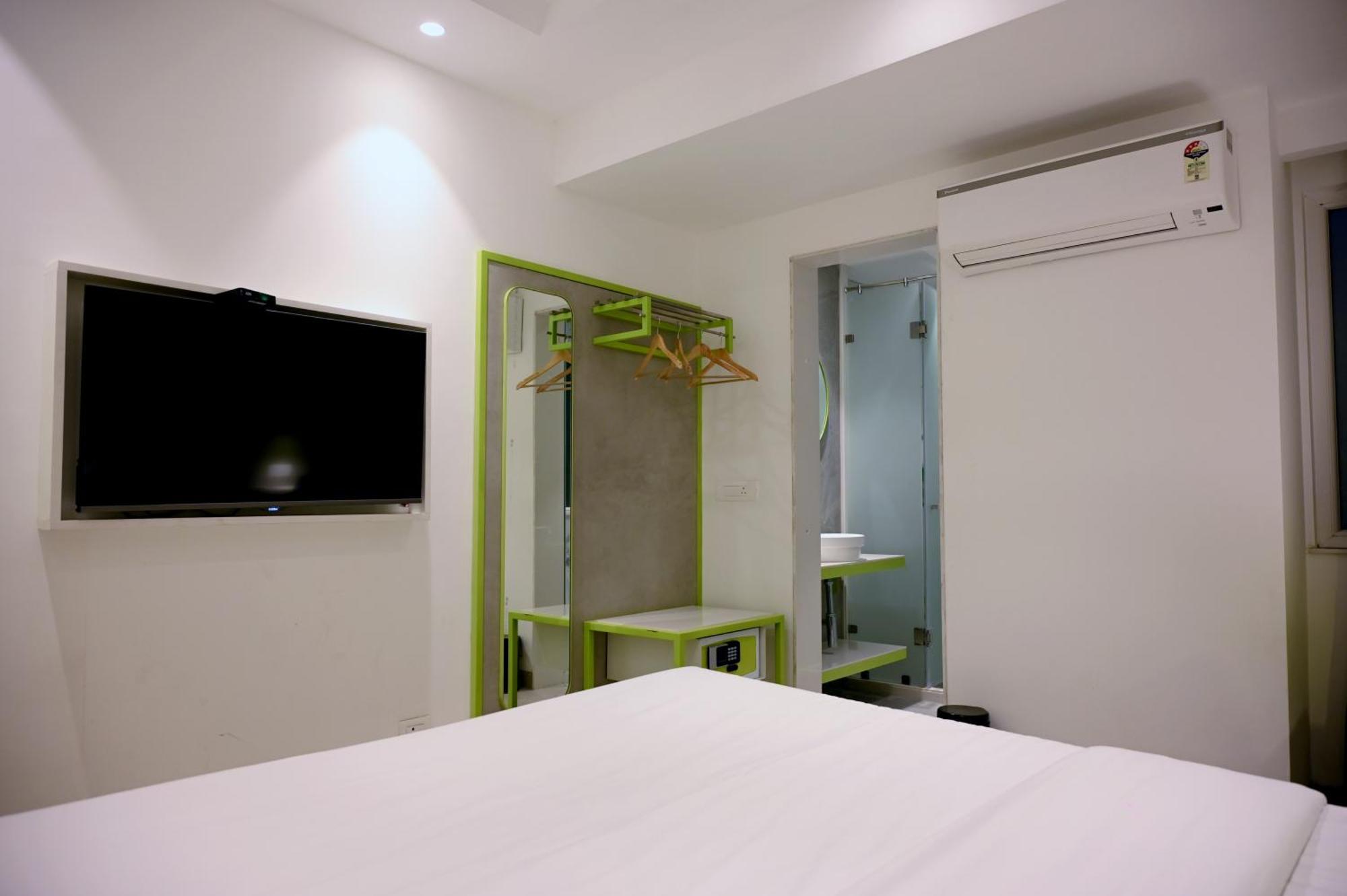 Hotel Le Roi Express Karol Bagh Delhi  Buitenkant foto