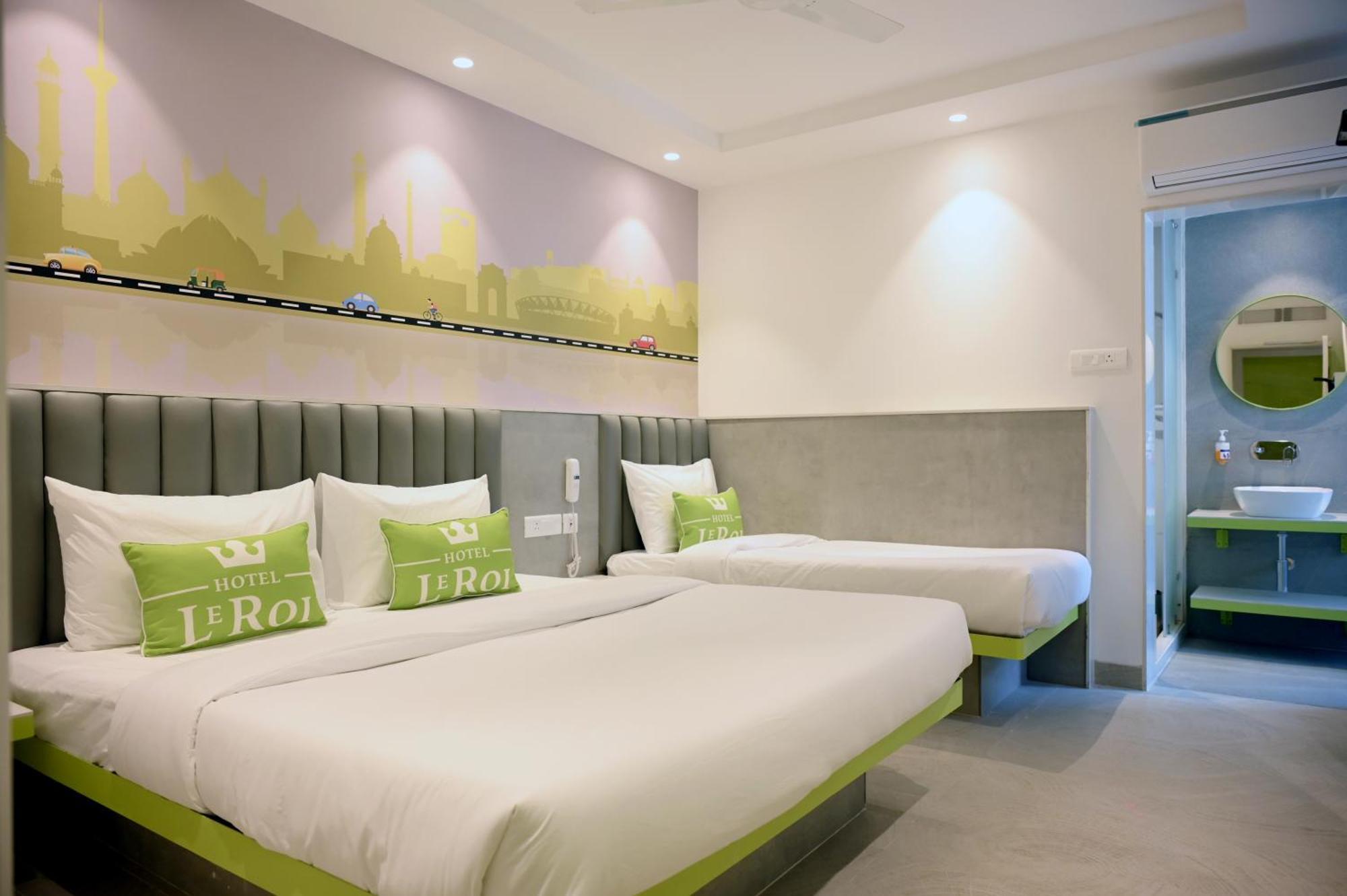 Hotel Le Roi Express Karol Bagh Delhi  Buitenkant foto